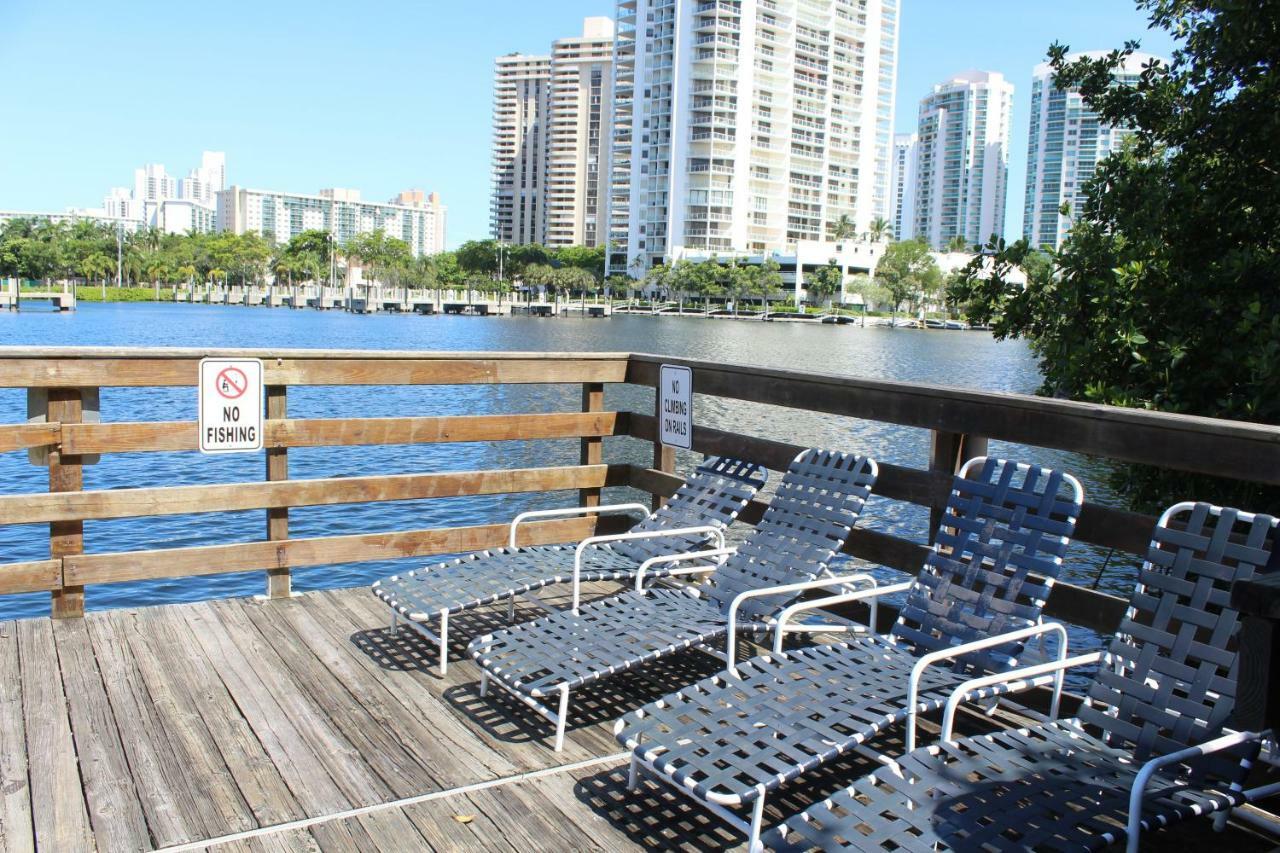 Yacht Club At Aventura 2 Bed 2 Bath Luxurius Cozy Brand New Apartamento Exterior foto